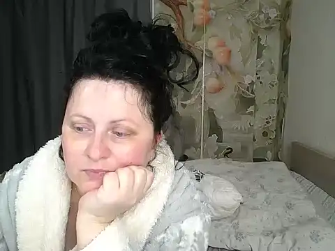 Lillian2 online show from 06/11/26, 12:54