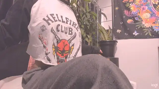 MYFAVOURITESTRAGER online show from 01/06/26, 04:05