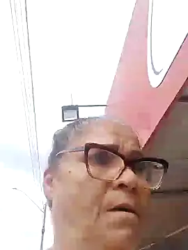 Snapshot of Delicy1 chatting on 12/03/24, 01:10 Delicy1 online show from 12/03/24, 01:10