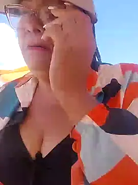 Snapshot of Delicy1 chatting on 12/28/24, 12:56 Delicy1 online show from 12/28/24, 12:56