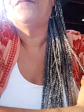 Snapshot of Delicy1 chatting on 02/14/25, 09:10 Delicy1 online show from 02/14/25, 09:10