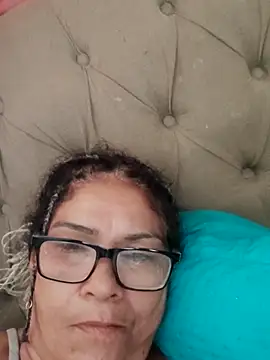 Snapshot of Delicy1 chatting on 03/10/25, 11:53 Delicy1 online show from 03/10/25, 11:53