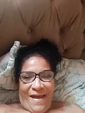 Snapshot of Delicy1 chatting on 10/05/25, 11:19 Delicy1 online show from 10/05/25, 11:19