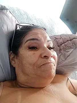 Snapshot of Delicy1 chatting on 02/21/26, 08:21 Delicy1 online show from 02/21/26, 08:21