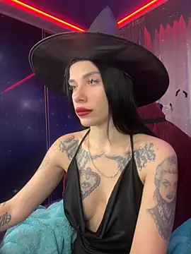 Queen of pain online show from 10/31/25, 07:31