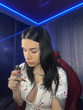 Queen of pain online show from 11/27/25, 06:04