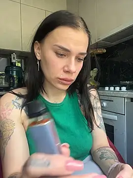 Queen of pain online show from 06/11/26, 07:06