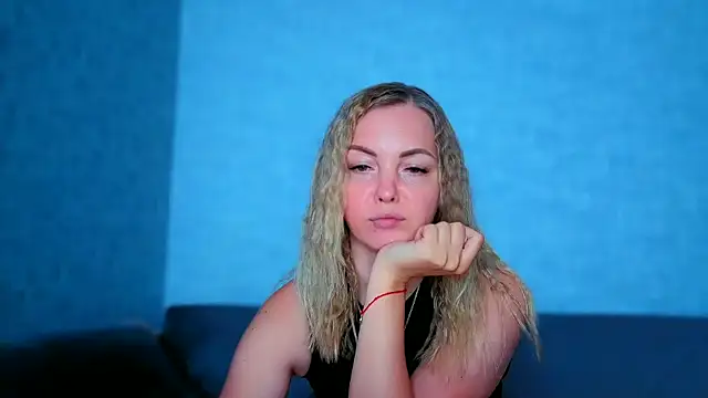 iam Venus online show from 06/23/26, 06:55