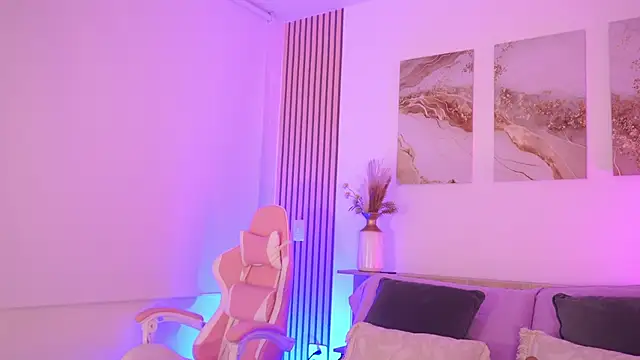 LillyThompson online show from 02/02/26, 11:03