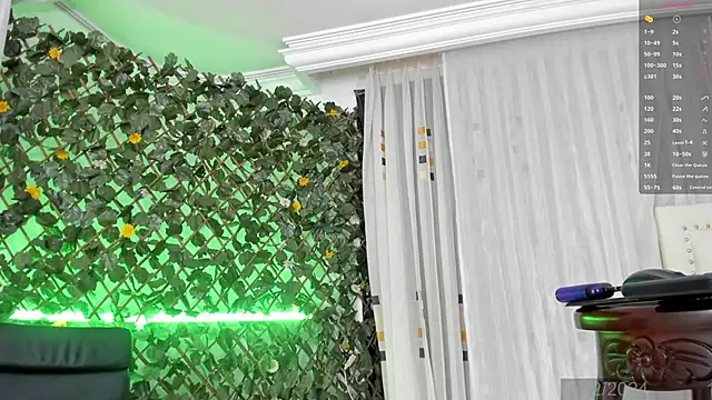 BunnyHotsx online show from 12/21/24, 03:14