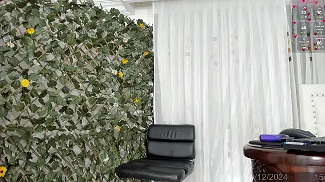 BunnyHotsx online show from 12/29/24, 01:24