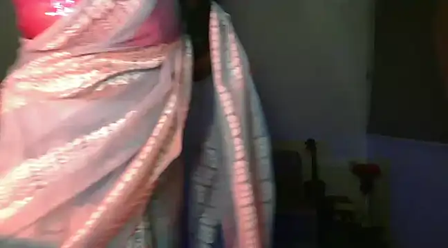 Snapshot of vanyaaurmohan chatting on 12/12/24, 07:59 vanyaaurmohan online show from 12/12/24, 07:59