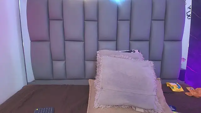  MiaBrown  online show from 01/16/26, 12:09