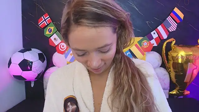 MiaBrown  online show from 06/30/26, 12:06