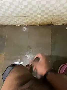 Snapshot of Honeydick7 chatting on 12/05/24, 04:20 Honeydick7 online show from 12/05/24, 04:20