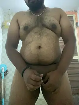 Snapshot of Honeydick7 chatting on 02/02/25, 04:15 Honeydick7 online show from 02/02/25, 04:15