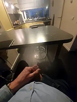 Snapshot of jk1981jk chatting on 02/17/26, 05:19 jk1981jk online show from 02/17/26, 05:19