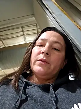 Snapshot of angelbaby1998 chatting on 12/14/24, 04:34 angelbaby1998 online show from 12/14/24, 04:34