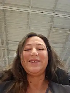 Snapshot of angelbaby1998 chatting on 03/21/25, 04:29 angelbaby1998 online show from 03/21/25, 04:29