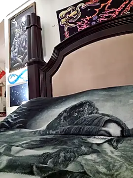 Snapshot of angelbaby1998 chatting on 02/02/26, 04:17 angelbaby1998 online show from 02/02/26, 04:17