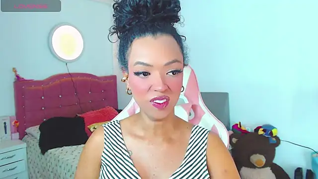 Tanedra collings online show from 05/06/26, 03:02
