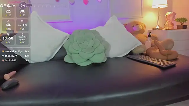 Snapshot of Nicollemays chatting on 03/10/25, 06:12 Nicollemays online show from 03/10/25, 06:12