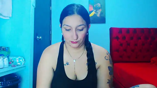 Snapshot of liz_dirty chatting on 02/02/25, 10:49 liz dirty online show from 02/02/25, 10:49