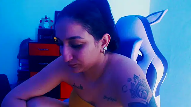 liz dirty online show from 11/24/25, 10:31