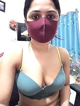 Snapshot of Suvosri chatting on 02/17/26, 06:03 Suvosri online show from 02/17/26, 06:03