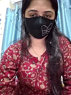 Snapshot of Suvosri chatting on 02/21/26, 06:31 Suvosri online show from 02/21/26, 06:31