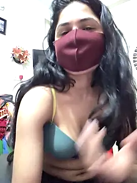 Snapshot of Suvosri chatting on 02/27/26, 03:45 Suvosri online show from 02/27/26, 03:45