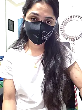 Snapshot of Suvosri chatting on 03/01/26, 03:25 Suvosri online show from 03/01/26, 03:25