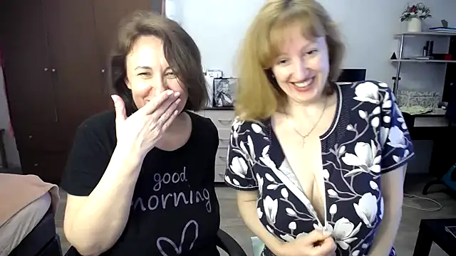 Snapshot of DonnaMagdalena chatting on 03/24/26, 07:46 DonnaMagdalena online show from 03/24/26, 07:46