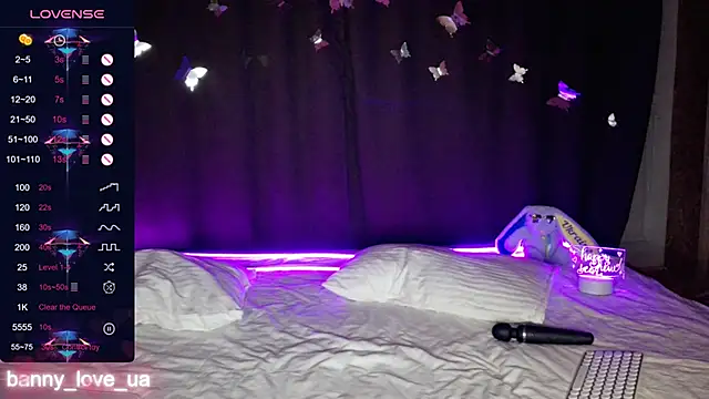 intolerable girl online show from 01/11/25, 07:38