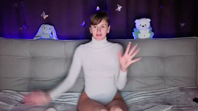 intolerable girl online show from 11/20/25, 07:46