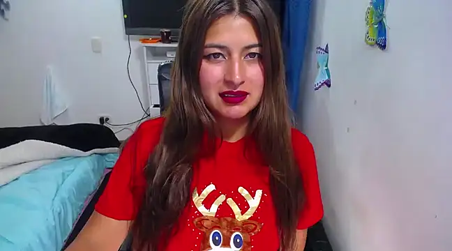 Snapshot of Yunhot_ chatting on 12/14/24, 04:45 Yunhot online show from 12/14/24, 04:45