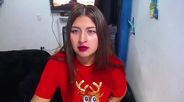 Snapshot of Yunhot_ chatting on 12/16/24, 11:39 Yunhot online show from 12/16/24, 11:39