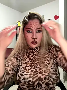 Celestedubois online show from 10/31/25, 08:43