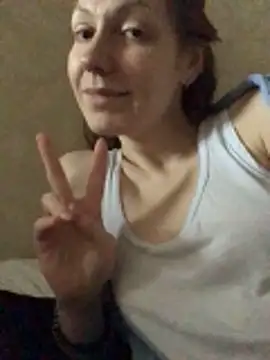 Snapshot of _Sweet_Love_ chatting on 05/08/26, 12:32 Sweet Love online show from 05/08/26, 12:32