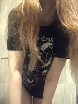 Snapshot of _Sweet_Love_ chatting on 06/27/26, 11:26 Sweet Love online show from 06/27/26, 11:26