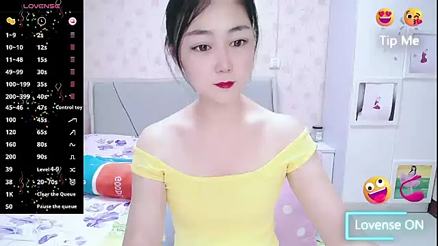 Elvira baby online show from 10/22/25, 11:54