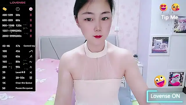 Snapshot of Elvira_baby chatting on 05/09/26, 02:50 Elvira baby online show from 05/09/26, 02:50