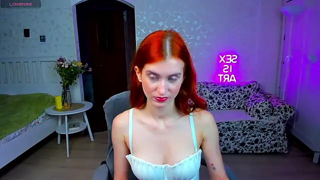 Snapshot of Sally_Biscuit chatting on 09/20/25, 12:06 Sally Biscuit online show from 09/20/25, 12:06