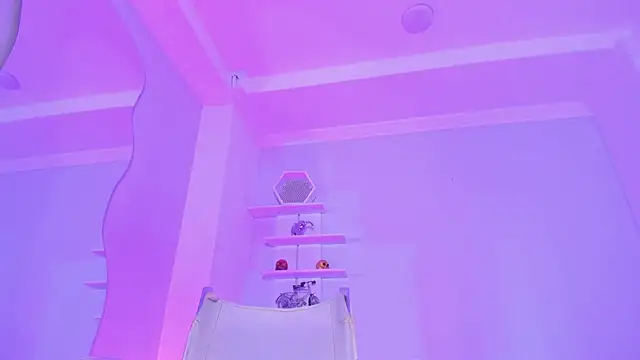 CamileHolmes online show from 03/02/25, 07:43