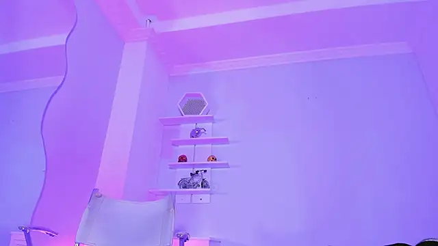 CamileHolmes online show from 03/03/25, 07:32