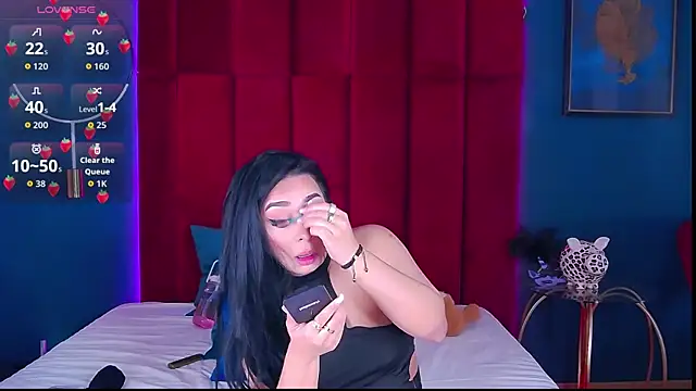MadyLuxxx online show from 05/09/26, 06:57