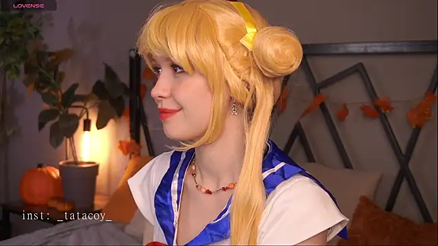 Snapshot of TataCoy chatting on 11/28/25, 08:11 TataCoy online show from 11/28/25, 08:11