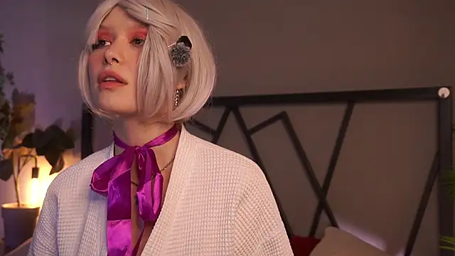 Snapshot of TataCoy chatting on 12/05/25, 05:20 TataCoy online show from 12/05/25, 05:20