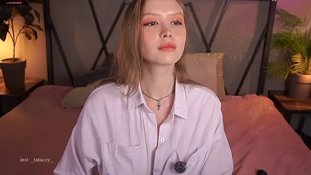 Snapshot of TataCoy chatting on 03/04/26, 02:34 TataCoy online show from 03/04/26, 02:34