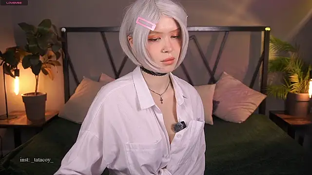 Snapshot of TataCoy chatting on 03/10/26, 11:59 TataCoy online show from 03/10/26, 11:59